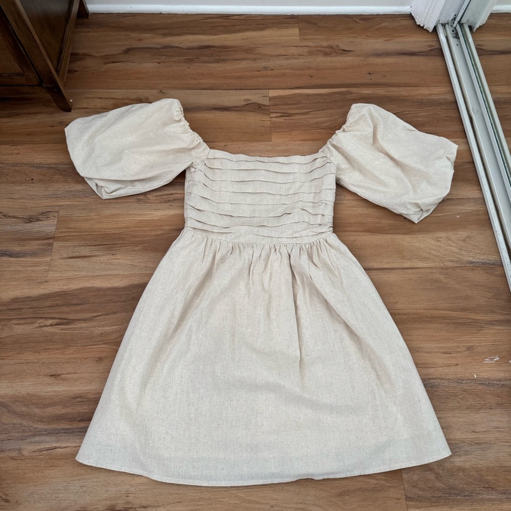 Elegant Cream Puff Sleeve Dress
